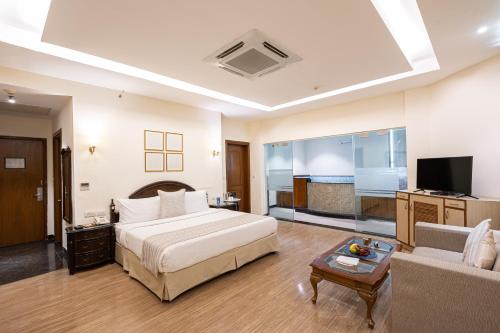 the bellavista hotel chandigarh panchkula