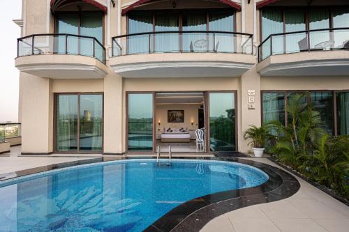 the bellavista hotel chandigarh panchkula