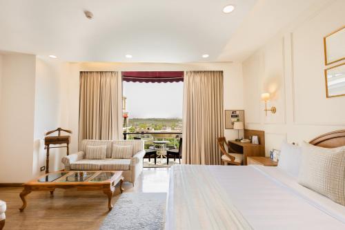 the bellavista hotel chandigarh panchkula