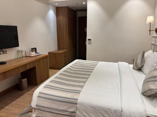 the bellavista hotel chandigarh panchkula