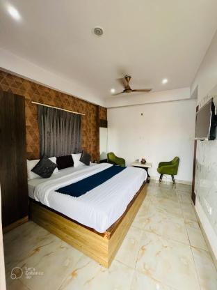 hotel vinayak grand varanasi