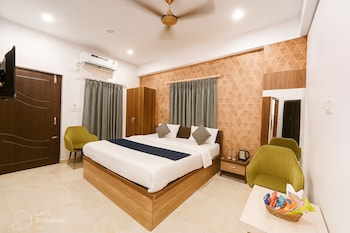 hotel vinayak grand varanasi