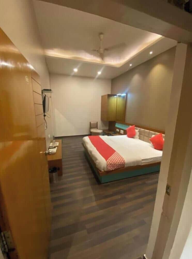 hotel raghupati ayodhya