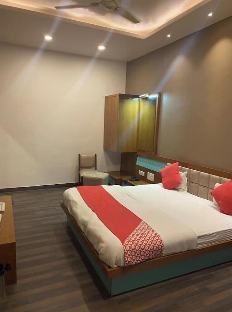 hotel raghupati ayodhya