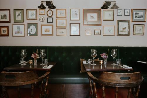 the boars head