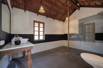 echor avontade pool villas anjuna goa