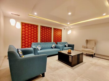 pushpam sanskruti resort