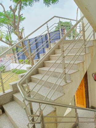 106 morden studio suite