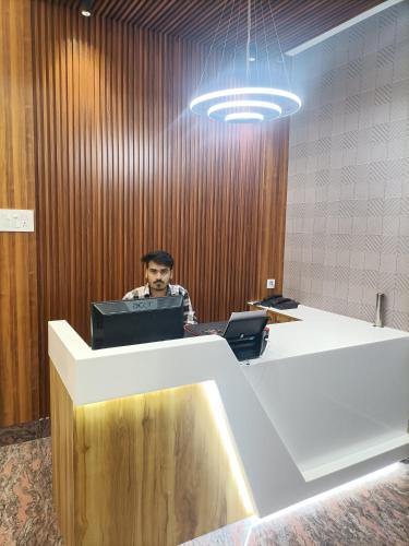 Hotel Royal Palace,,3 star