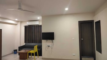 sarovar hill hotel and resort