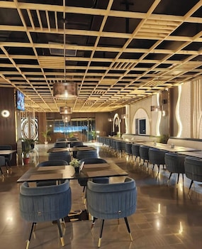 sarovar hill hotel and resort