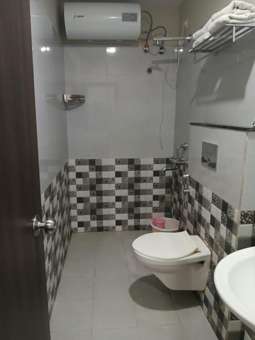 sarovar hill hotel and resort