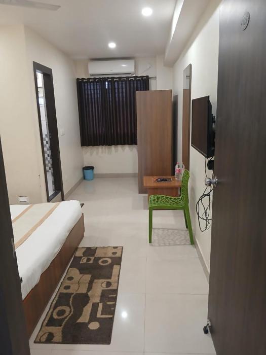 sarovar hill hotel and resort