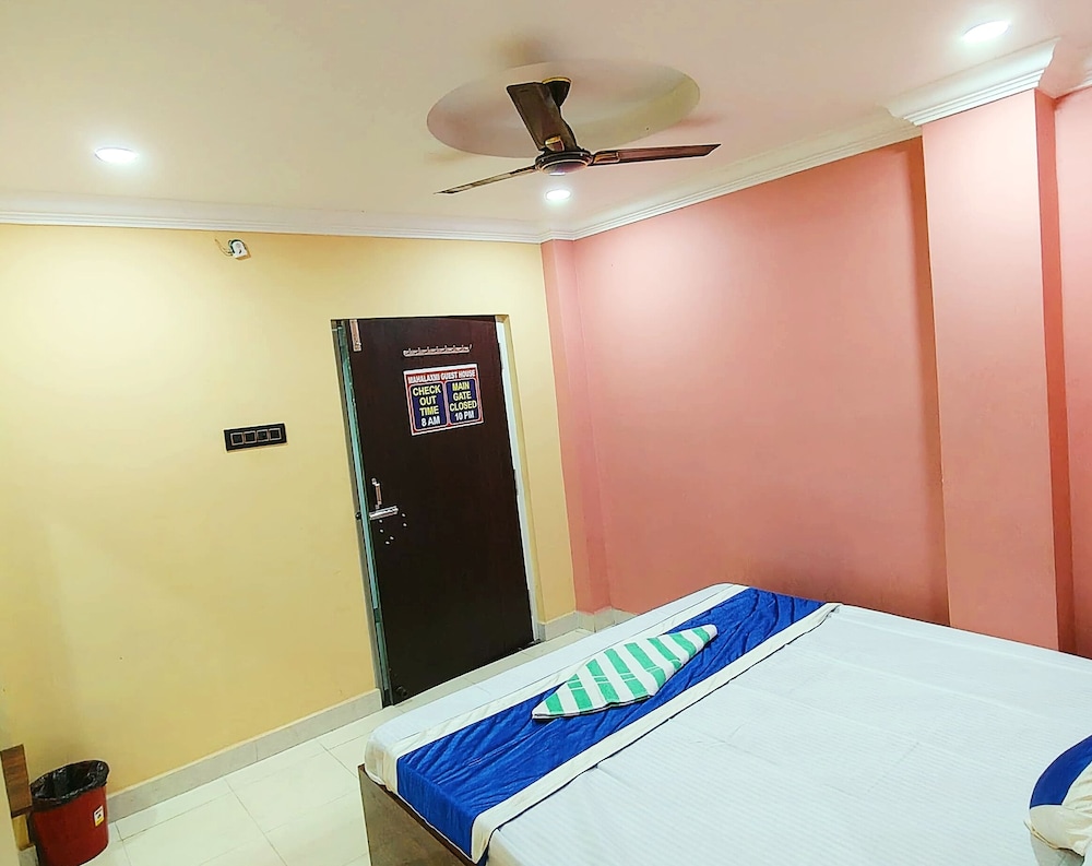hotel mahalaxmi guest house puri