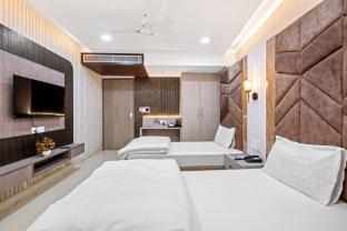 sitaynam hotel and resort infront ram temp