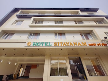 sitaynam hotel and resort infront ram temp