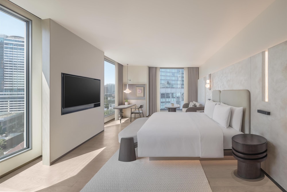 kromo bangkok curio collection by hilton