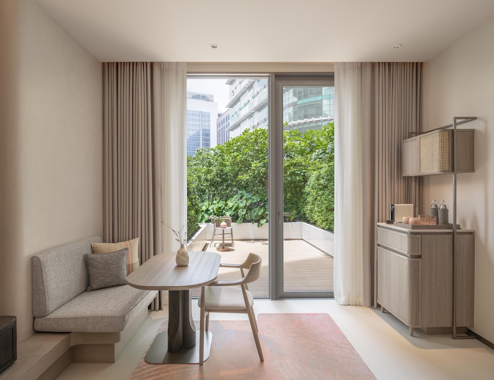 kromo bangkok curio collection by hilton