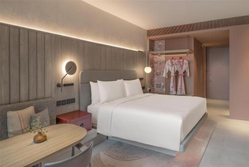 kromo bangkok curio collection by hilton