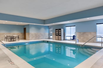 Holiday Inn Express & Suites Westfield Indianapolis By Ihg,18975 Sunny Drive,3 star