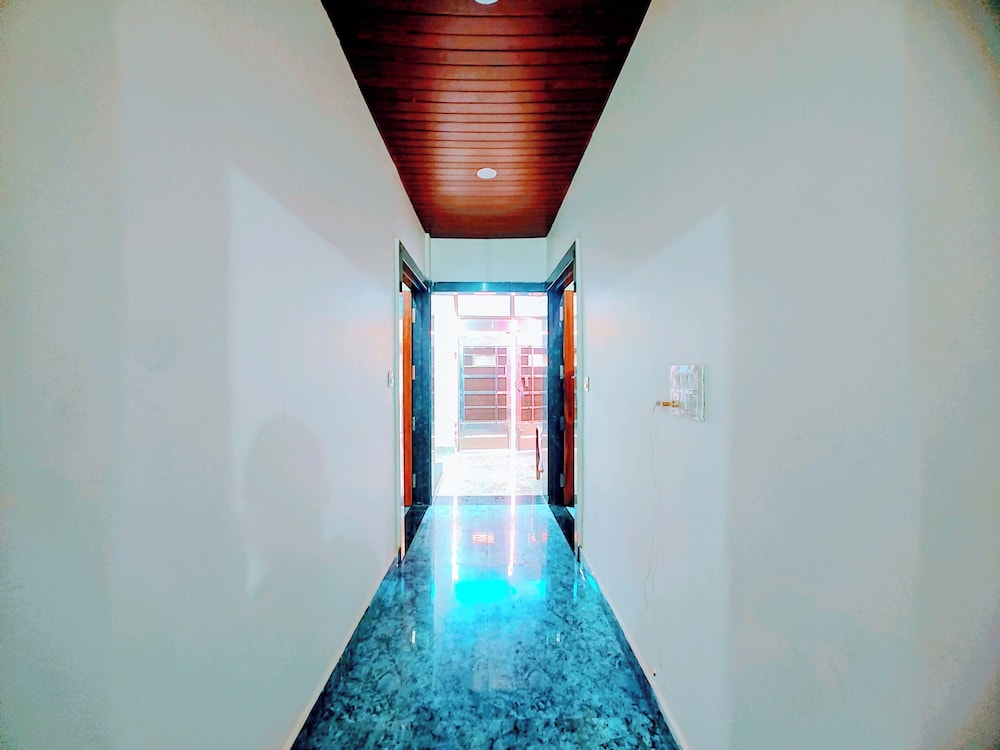 shri raghav kunj 200 mtr from ram temple