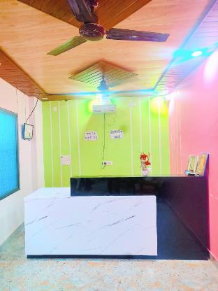 shri raghav kunj 200 mtr from ram temple