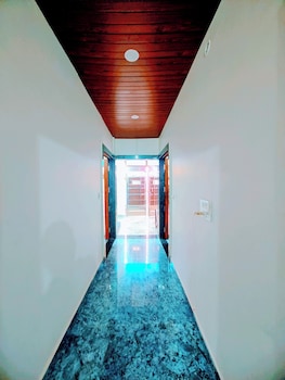 shri raghav kunj 200 mtr from ram temple