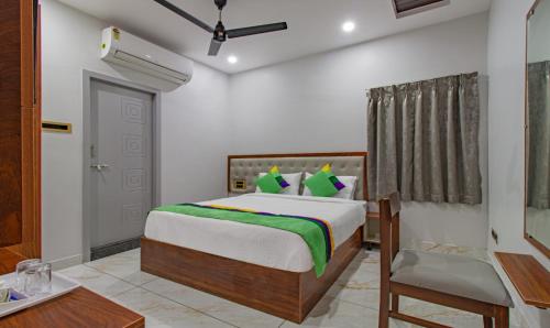 hotel abhi suites
