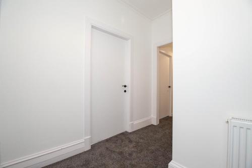 carnoustie residence sja stays 3 bed apartment