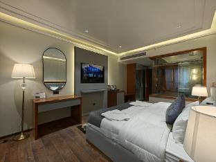 the mirage a luxury boutique hotel