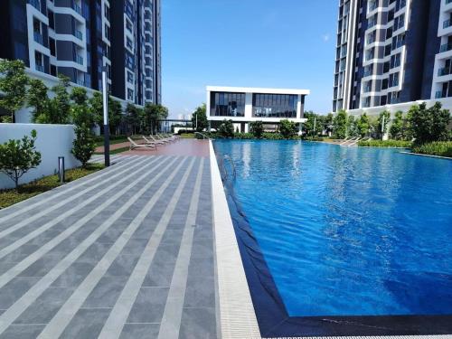 new 3r2b puchong familyhome 6 8 pax