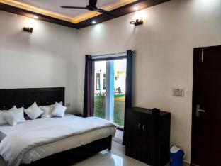 hotel jungle castle resort corbett