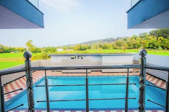 hotel jungle castle resort corbett