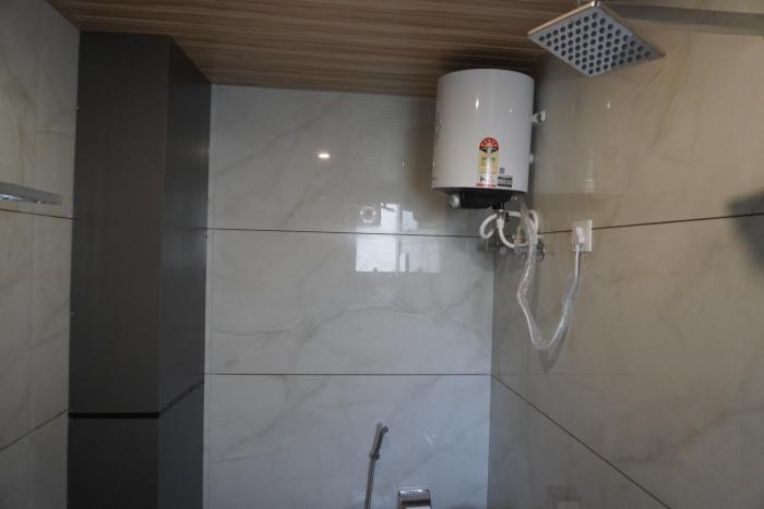 hotel raj hans 500 meter khatu shyam ji temple