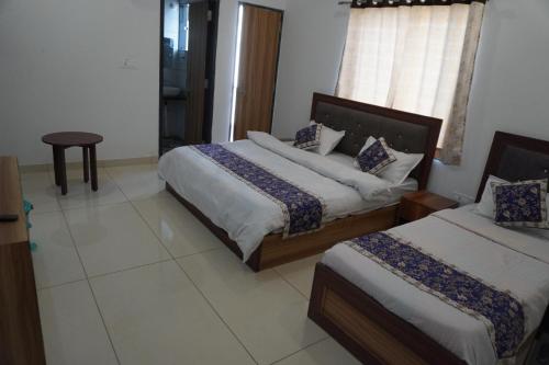 hotel raj hans 500 meter khatu shyam ji temple