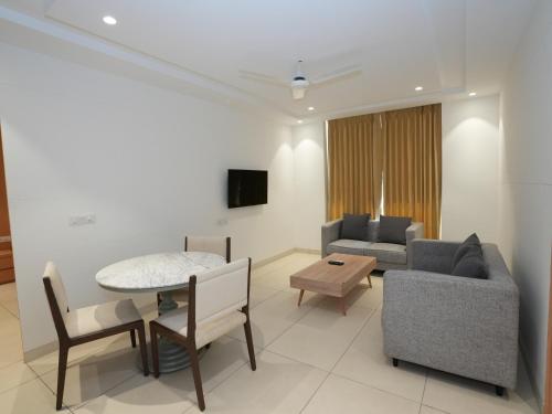 Annekaa Heights,,3 star