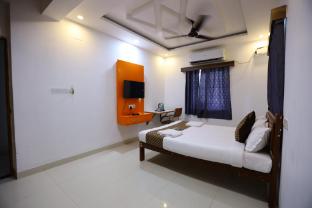 starlight hotels dlf