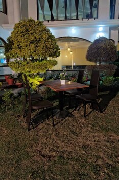 the luv hill hotel and cafe