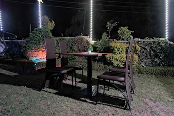 the luv hill hotel and cafe