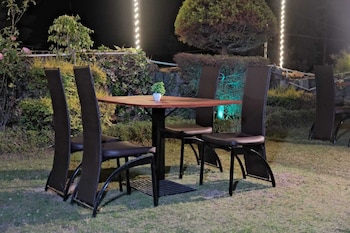 the luv hill hotel and cafe