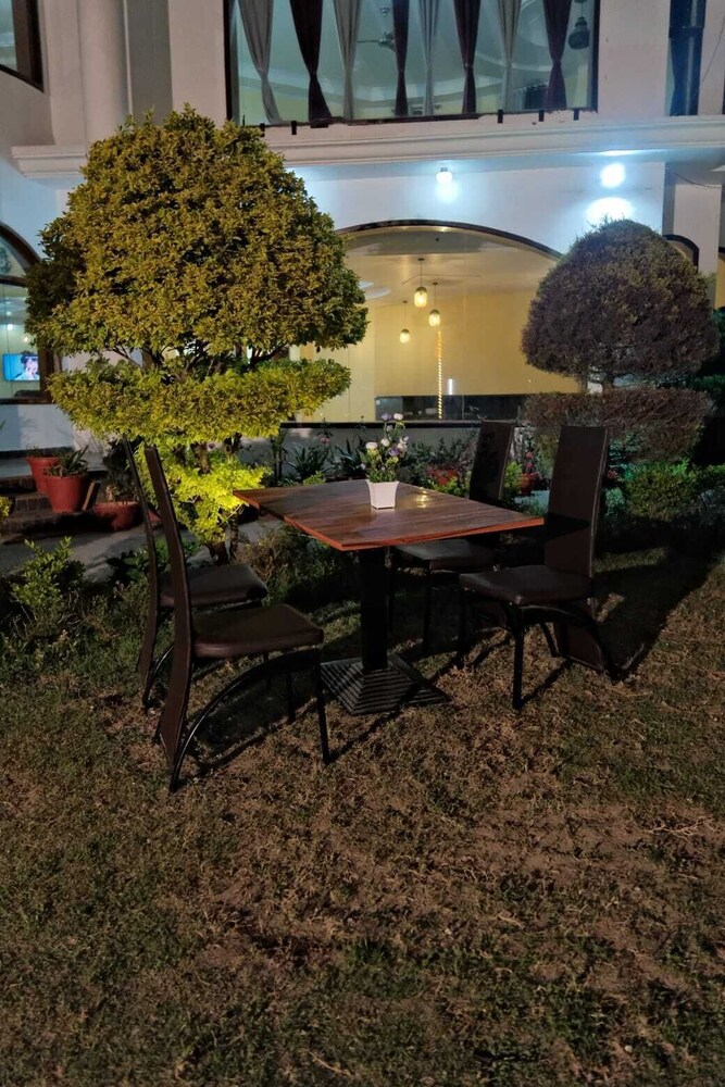 the luv hill hotel and cafe