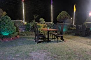 the luv hill hotel and cafe