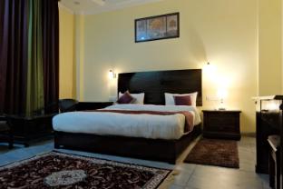 the luv hill hotel and cafe