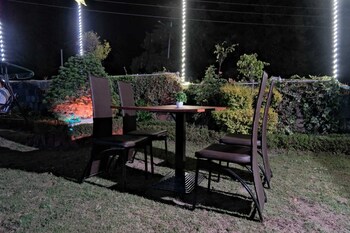 the luv hill hotel and cafe