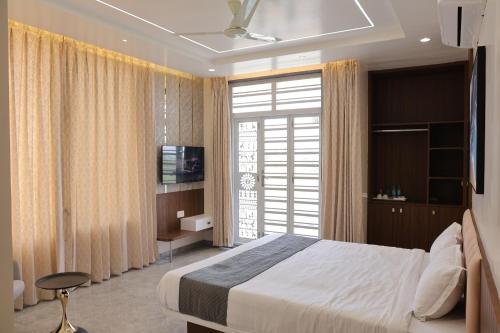 shubhkirti executive