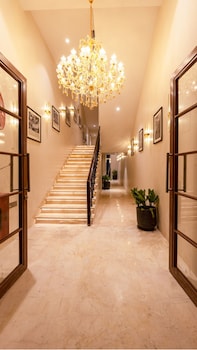 saltstayz autograph connaught place