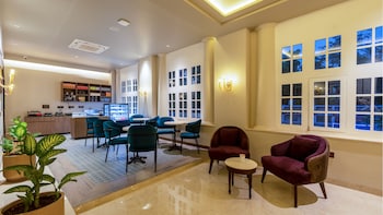 saltstayz autograph connaught place