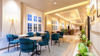 saltstayz autograph connaught place