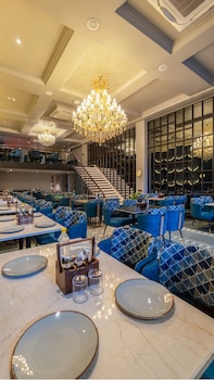 saltstayz autograph connaught place