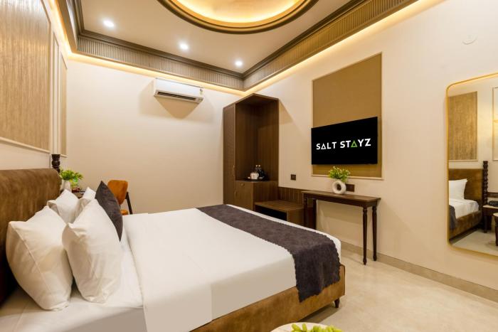 saltstayz autograph connaught place